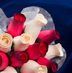 Wood Rose Bouquet - Red and White